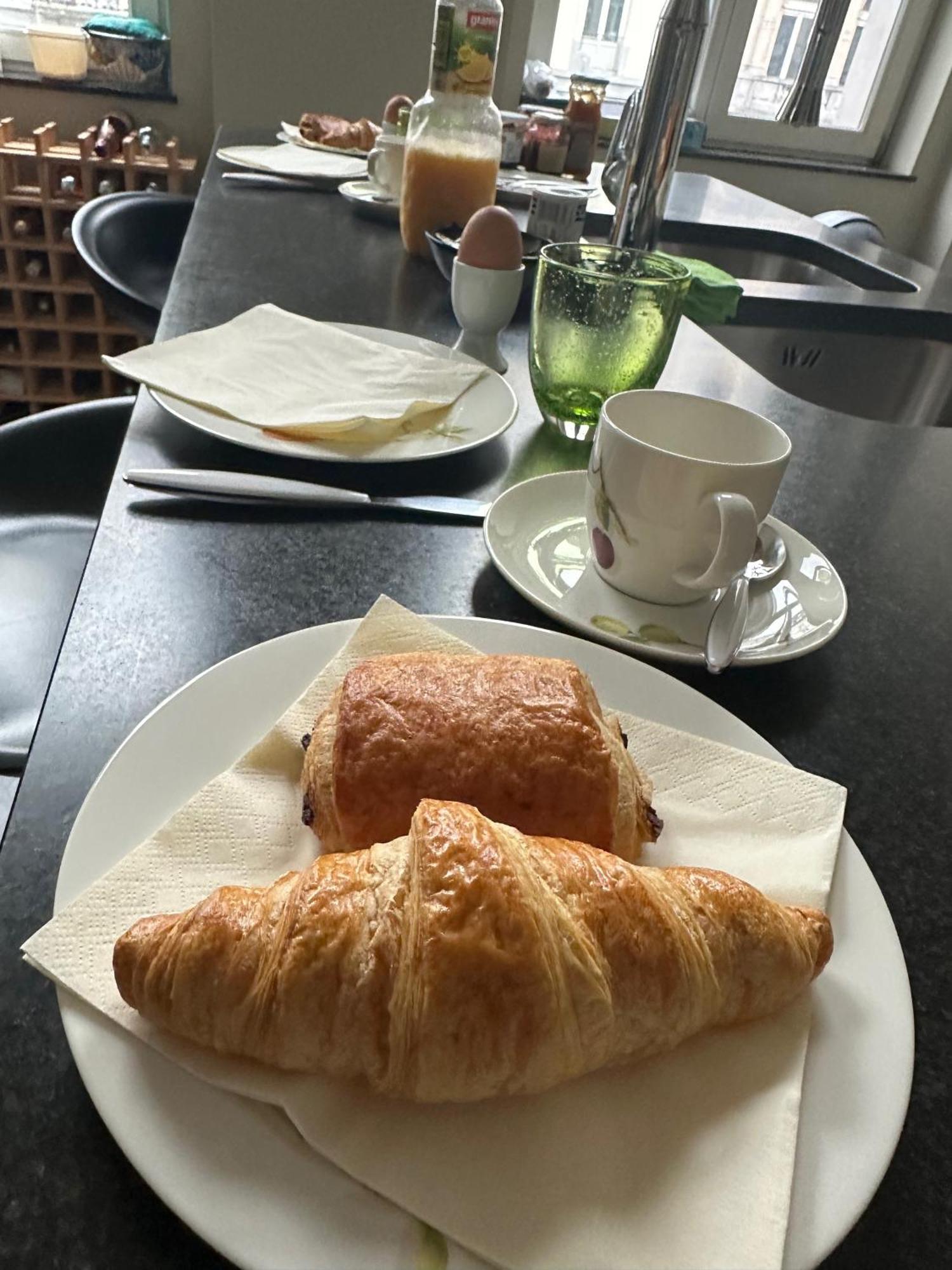 B&B Jacqmain Brussel Bagian luar foto